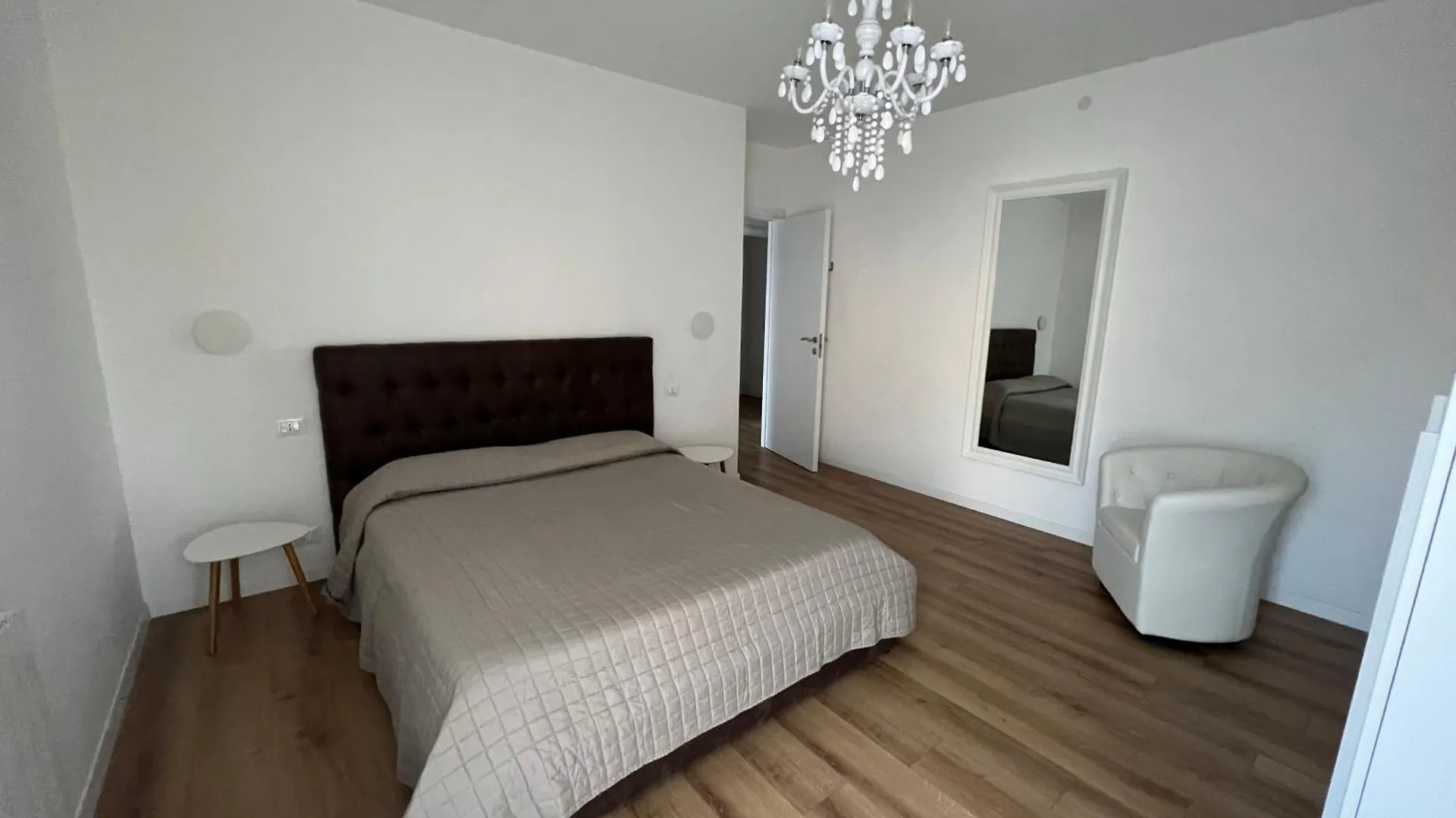 Ca' Uccelli-Stupendo Appartamento 5 Min Da Venezia Marghera 0*,  Italy